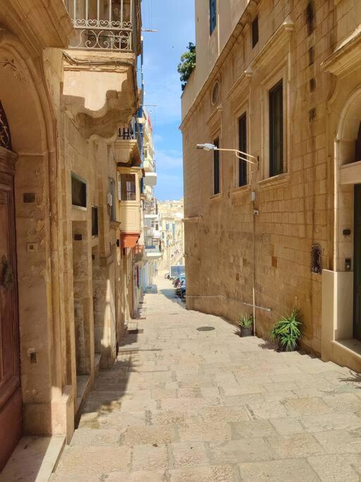 Coast 52 Savynomad Harbour Residences Wow Views Valletta Exteriör bild