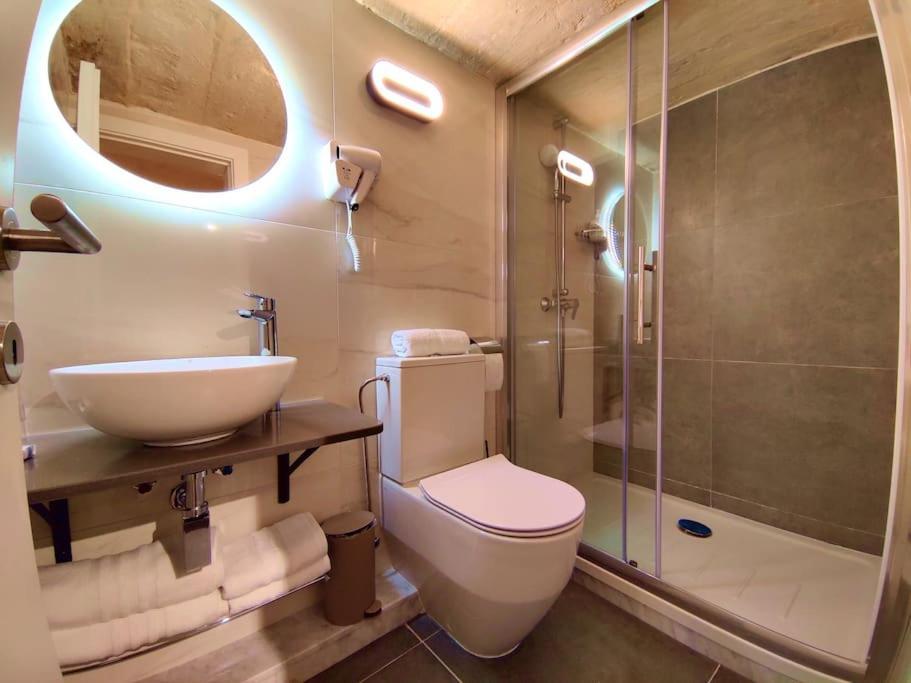 Coast 52 Savynomad Harbour Residences Wow Views Valletta Exteriör bild