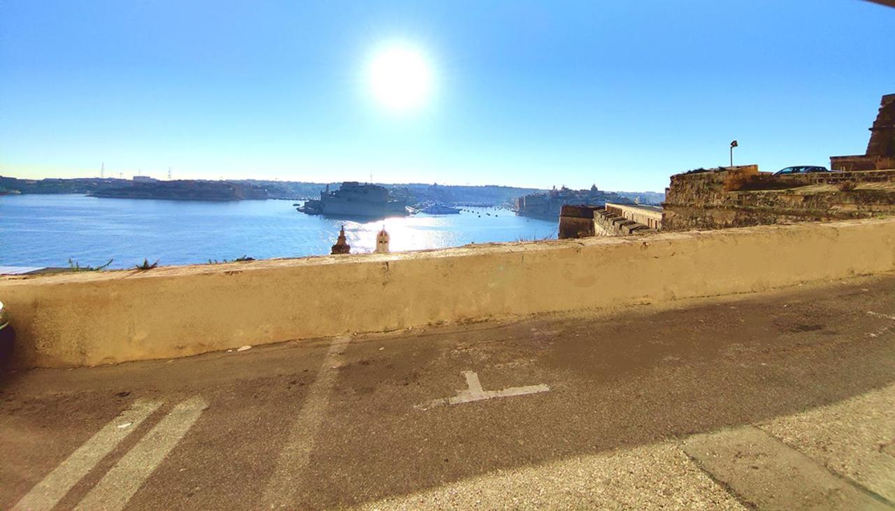 Coast 52 Savynomad Harbour Residences Wow Views Valletta Exteriör bild